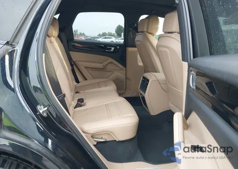 2019 Porsche Cayenne E-Hybrid z USA, uszkodzony, nr VIN WP1AE2AY2KDA51449